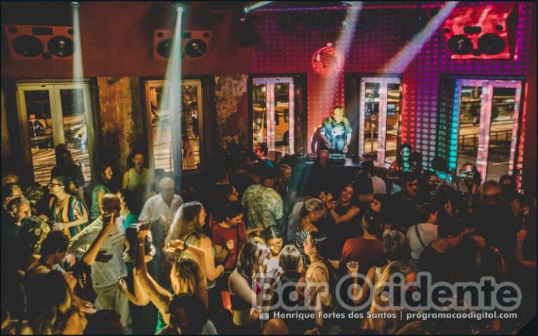 Festa Baila Comigo com Katia Suman e Bruno Suman no Bar Ocidente em Porto Alegre