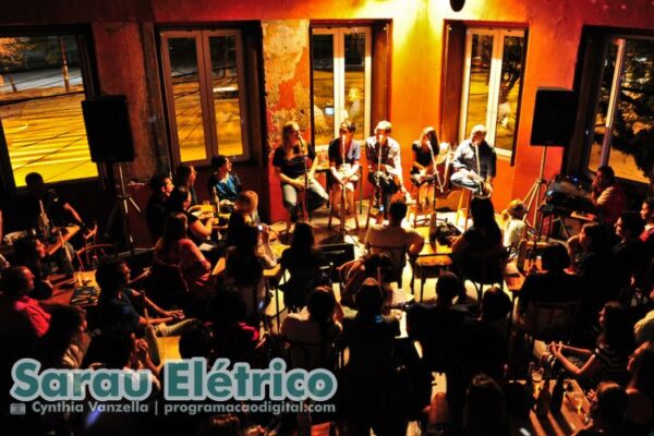 26 Anos do Sarau Elétrico - Bar Ocidente em Porto Alegre - Sortimento programação digital