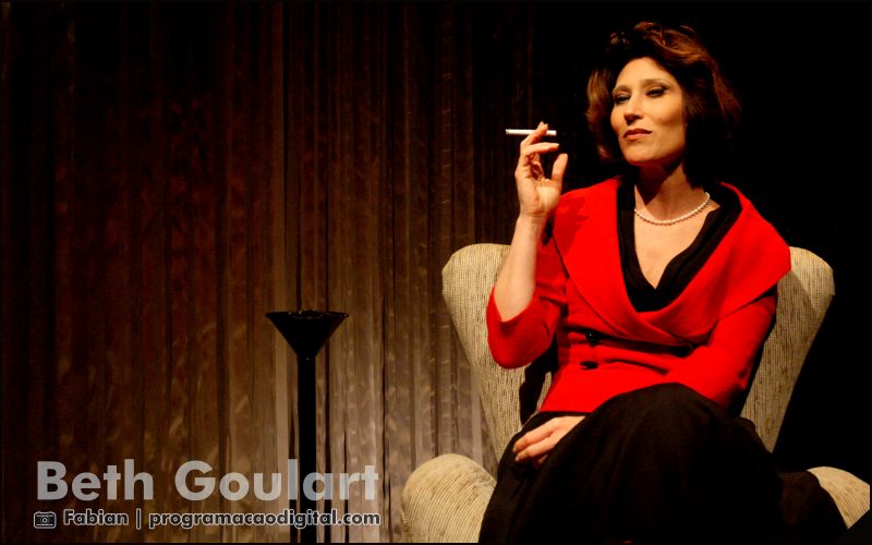 Simplesmente Eu, Clarice Lispector, com Beth Goulart, cumpre curta temporada no Teatro Sesiminas