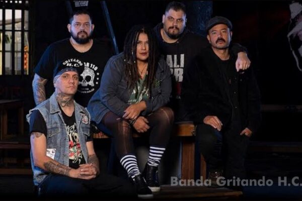 Banda Gritando H.C. apresenta show da turnê “Libertariamente” no Caos Bar em Porto Alegre
