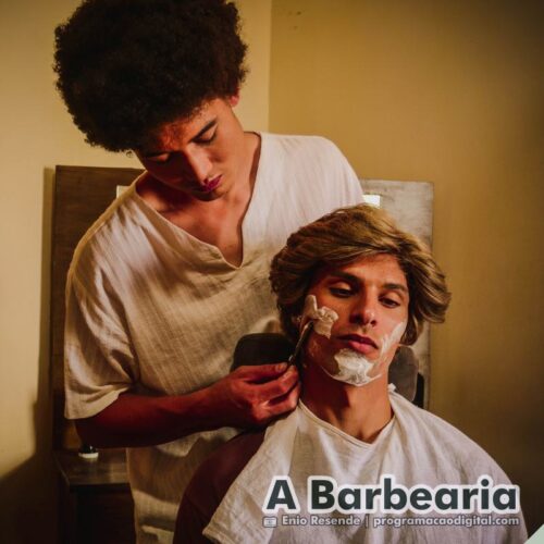 Montagem mineira “A Barbearia” no Museu da Moda em Belo Horizonte