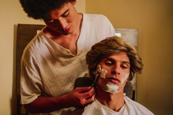 Montagem mineira “A Barbearia” no Museu da Moda em Belo Horizonte