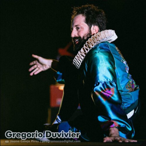 Gregorio Duvivie apresenta “O céu da língua” de 17 a 19 de outubro, no Sesc Palladium em Belo Horizonte