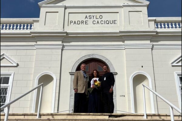 Xuxa Pires promove baile “A Solidariedade não Envelhece”, no Salão Leopoldina, da Associação Leopoldina Juvenil em prol do Asilo Padre Cacique Paulo Franco dos Reis Neto, Xuxa Pires e Carlos Rodrigues Pires