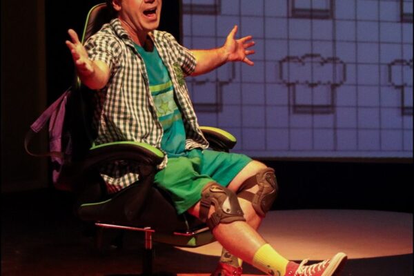 Rio de Janeiro Teatro : espetáculo “Meus 2 Pais” com ator Pedro Monteiro no Teatro Municipal Ziembinski Ator Pedro Monteiro - Espetáculo Meus 2 Pais - Sortimento Programação Digital
