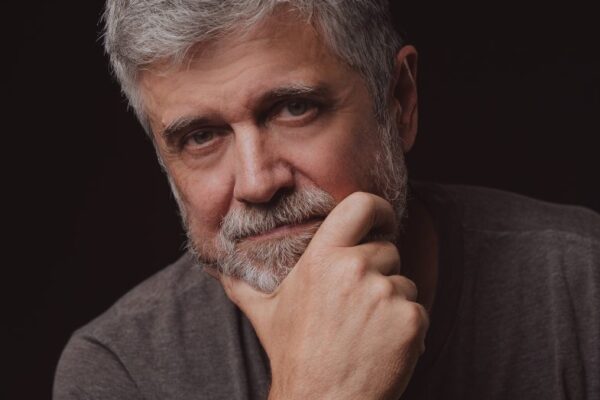 Paulo Mello e banda Todumundu - Show Nosso Deslizar no Teatro Túlio Piva em Porto Alegre