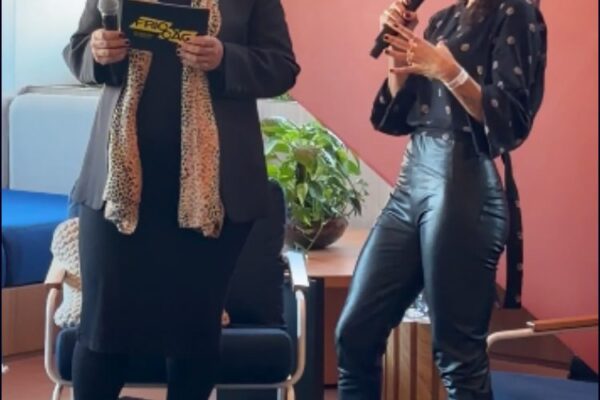 Renata Schenkel e Ana Luiza Ferrão Cardoso na primeira edição do Ficção - programacaodigital.com